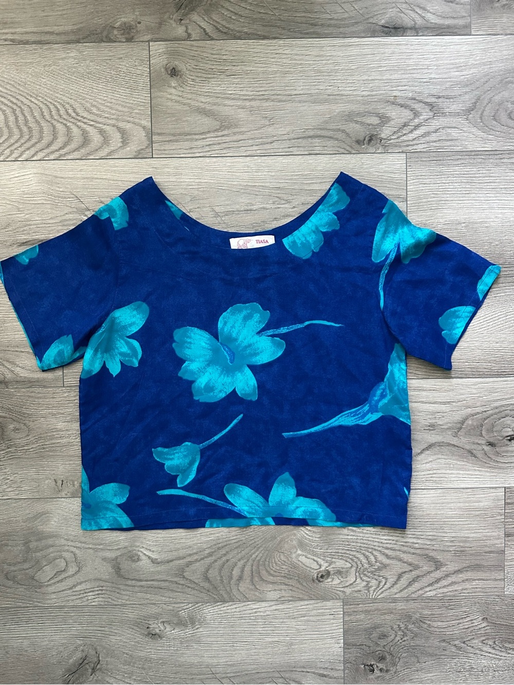 Tiasa Crop Top